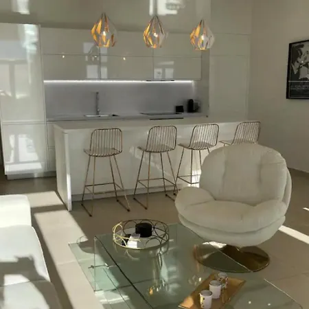Apartment Luxury View 2br In *