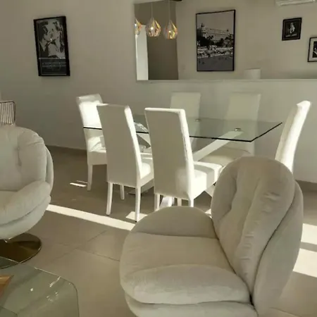 Luxury View 2br In