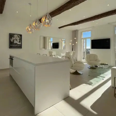 Luxury View 2br In *