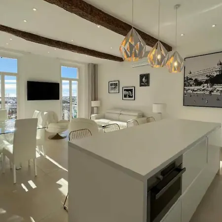 Apartment Luxury View 2br In *